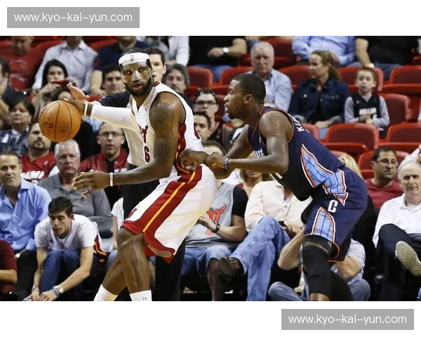 篮球激情再度点燃：NBA山猫vs热火经典战役回顾